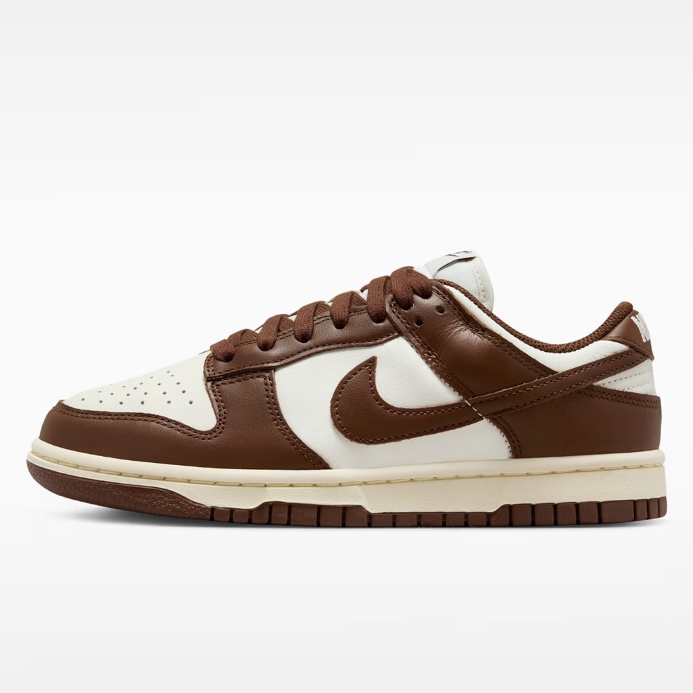 Nike Women’s Chocolate Brown and Cream Sneakers